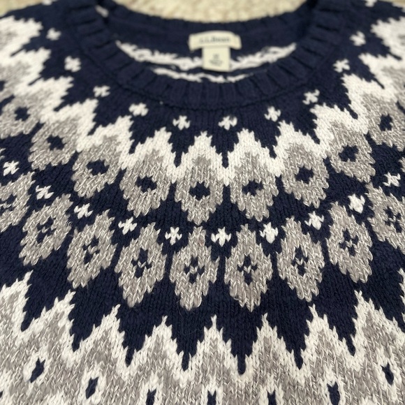 LL Bean 100% Cotton Navy Fair Isle Pattern Sweater Medium Womens Crewnec - Picture 4 of 8